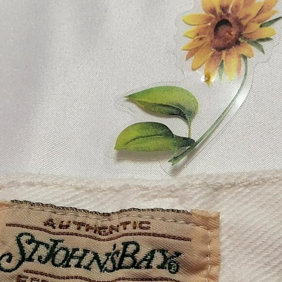 St Johns Bay, Not Worn, White Women's Jeans, Size 12M - Picture 3 of 9